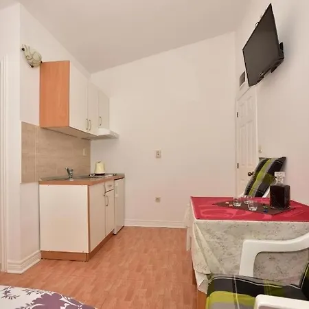 Апартаменти With Parking Space - 24785