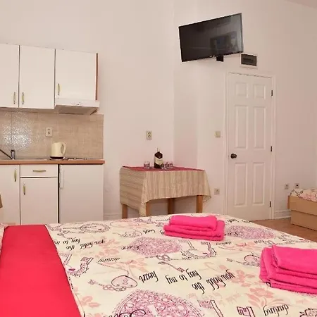 With Parking Space - 24785 Makarska