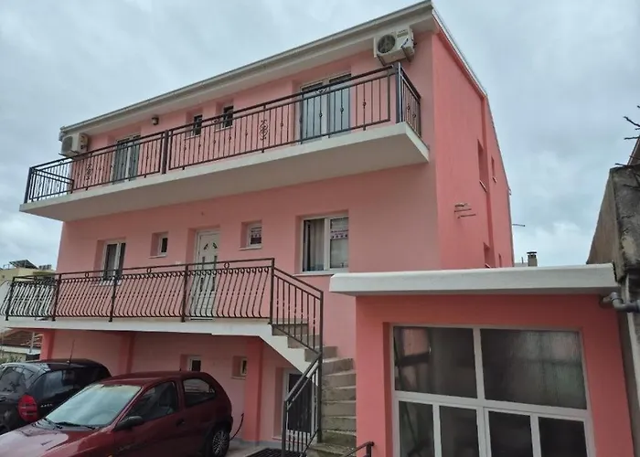 With Parking Space - 24785 * Макарська