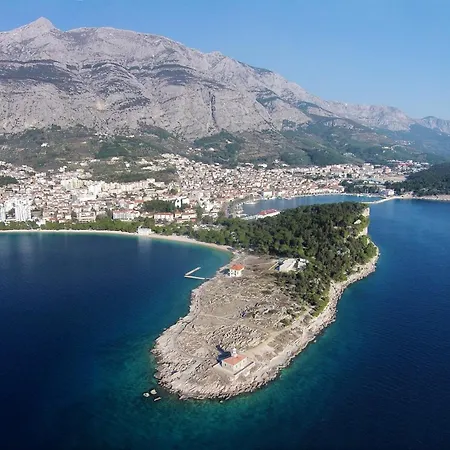 With Parking Space - 24785 Makarska